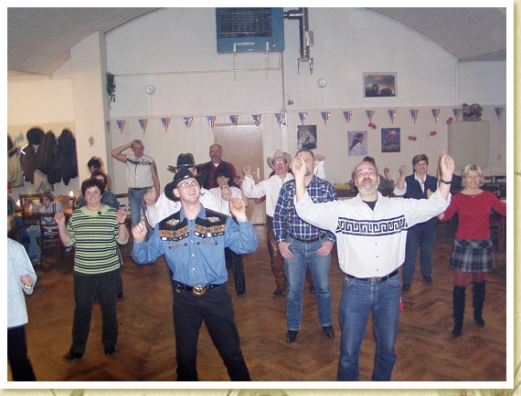 20041210 U-Feld.Weihnacht (10)Wichtelfeier